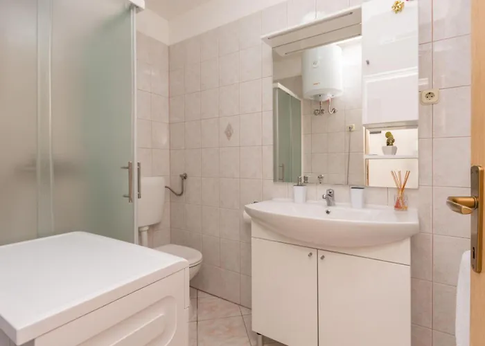 New With An Amazing Pool * Сали